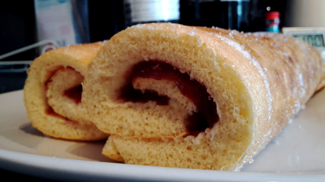 เครื่องทำเค้กสวิสโรลมืออาชีพมาตรฐานยุโรปพร้อมเครื่องผสมแป้งเค้ก ผู้ผลิต