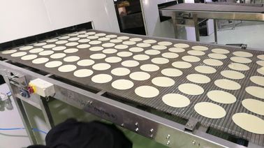 ประเทศจีน เครื่องทำขนมปังสเตนเลสแบบอัตโนมัติ 304 สแตนเลสพร้อมเตาอบแบบอุโมงค์ โรงงาน